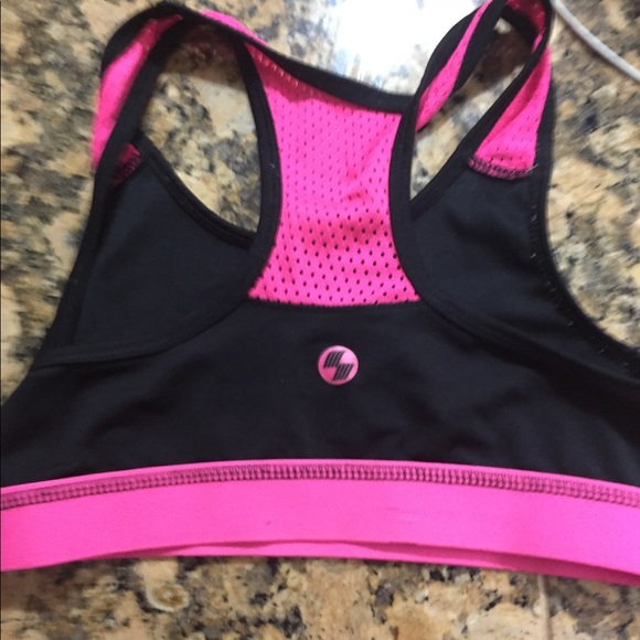 3 Sport Bras - Picture 5 of 7
